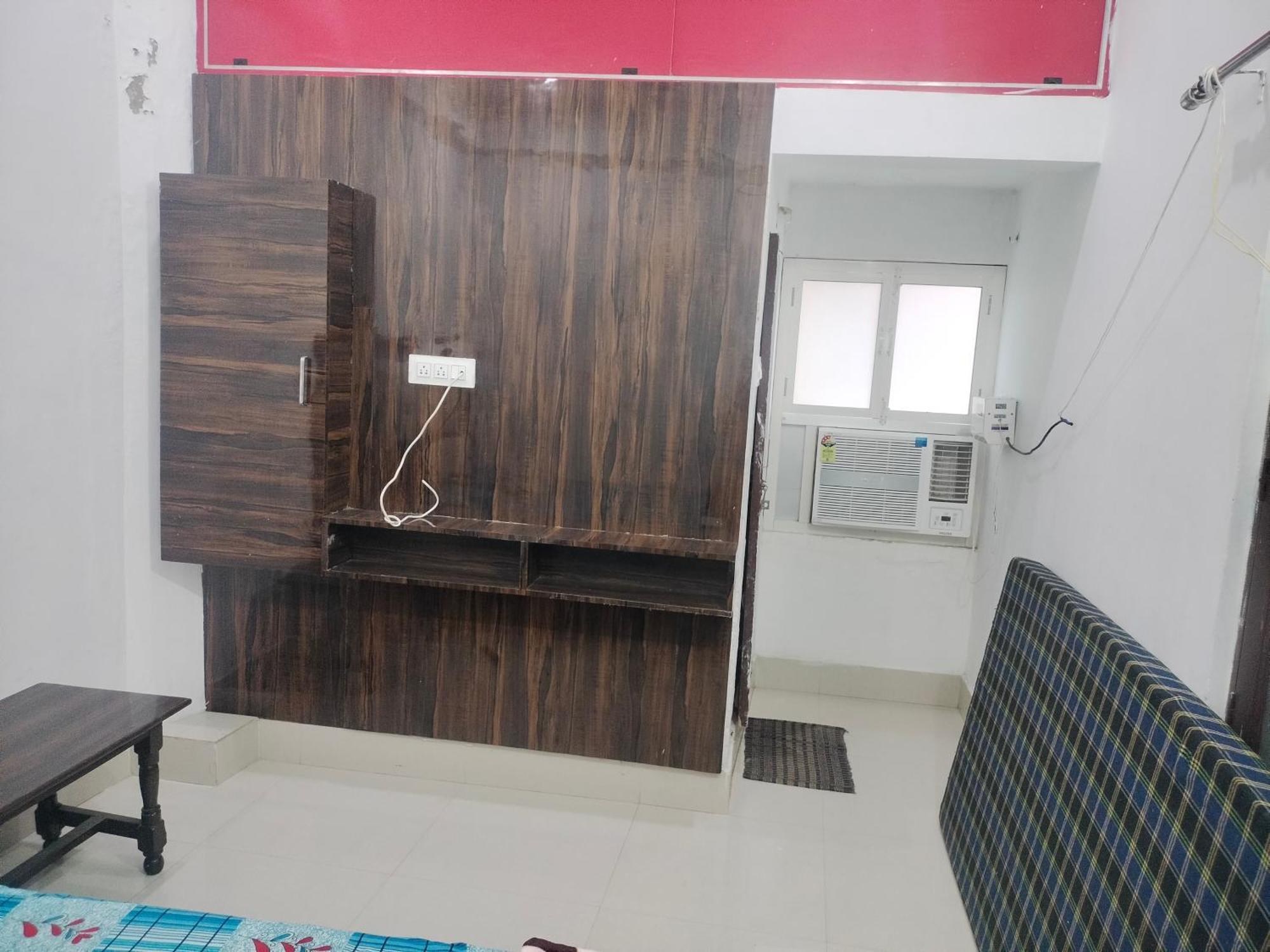 Homestay Vrindavan Homestay *